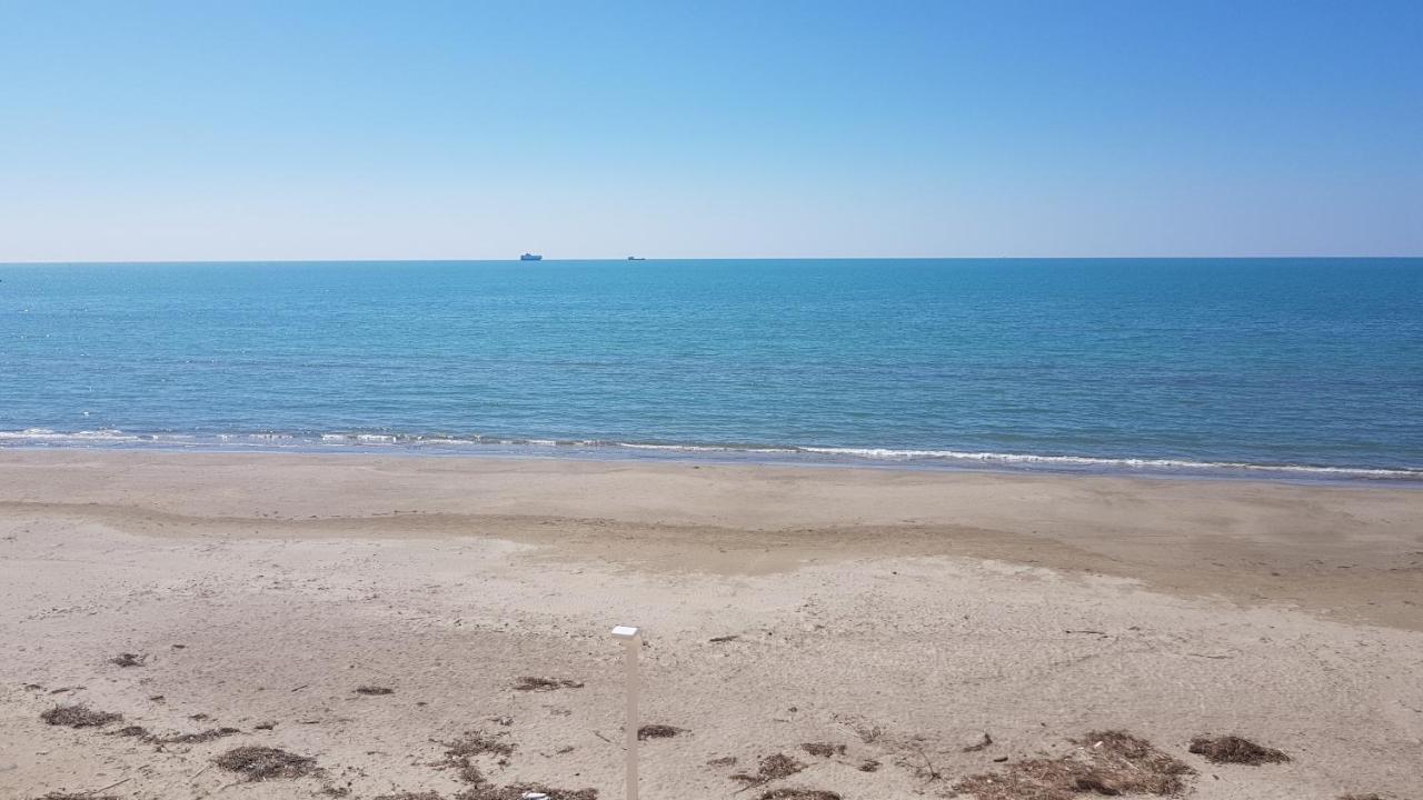 Arteg Apartments - Full Sea View Durres Bagian luar foto