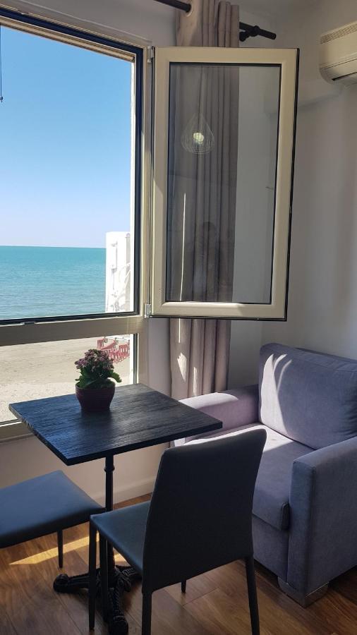 Arteg Apartments - Full Sea View Durres Bagian luar foto