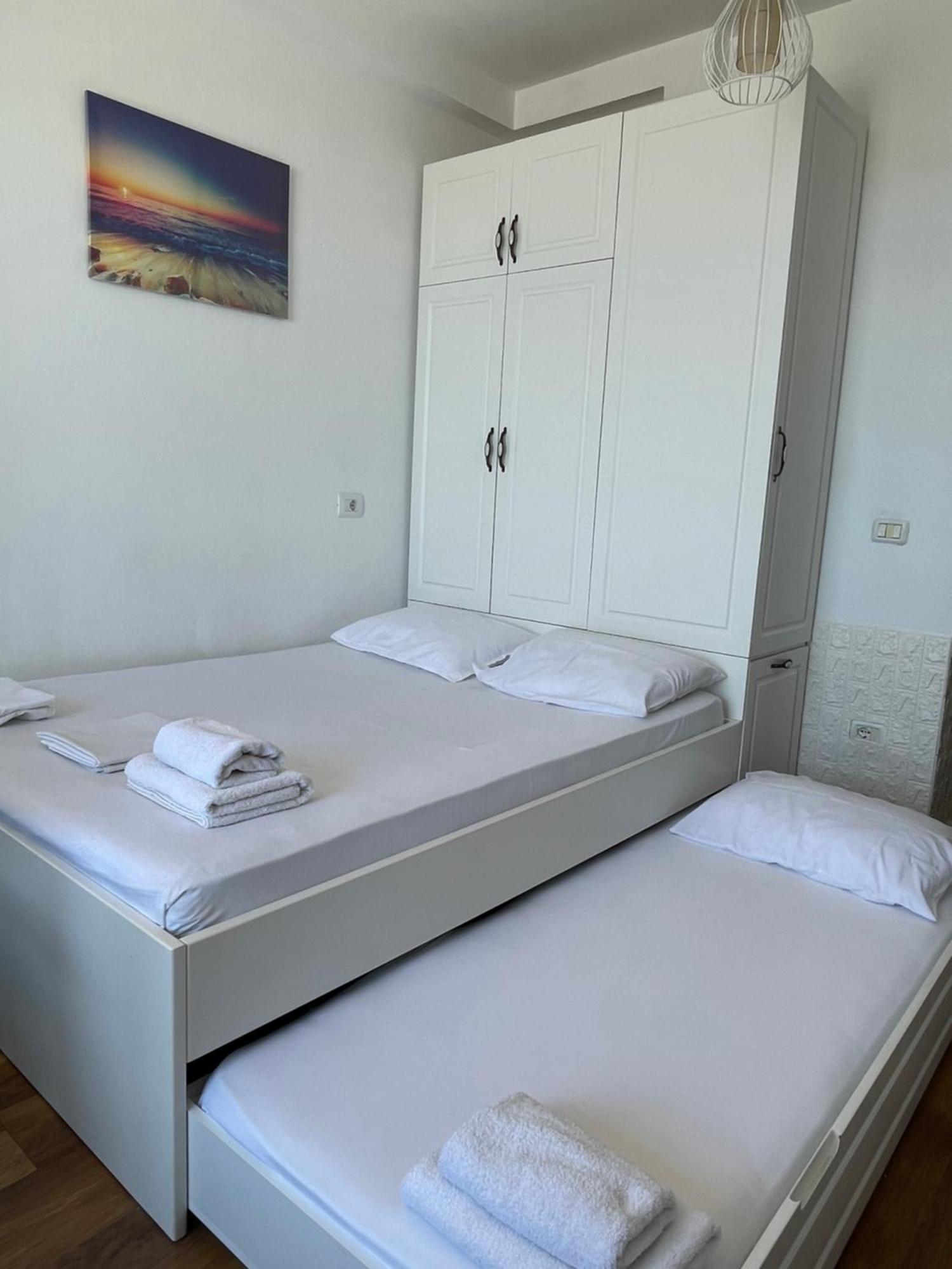 Arteg Apartments - Full Sea View Durres Bagian luar foto